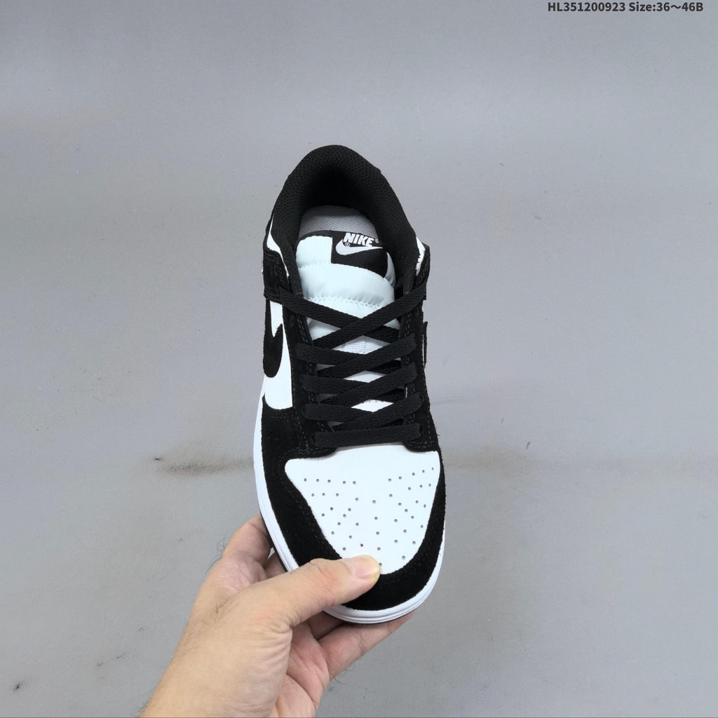 Nike SB Dunk Low Sneakers