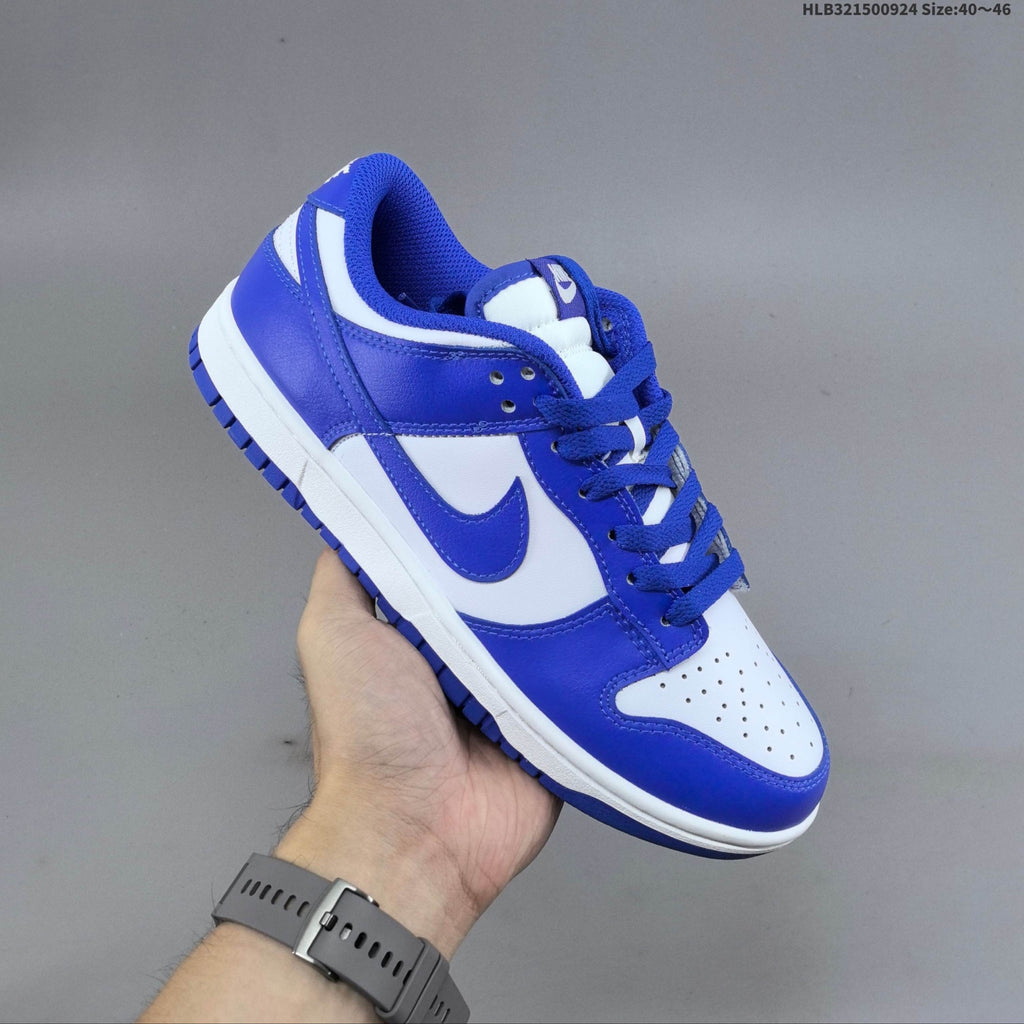 Nike SB Dunk Low Sneakers