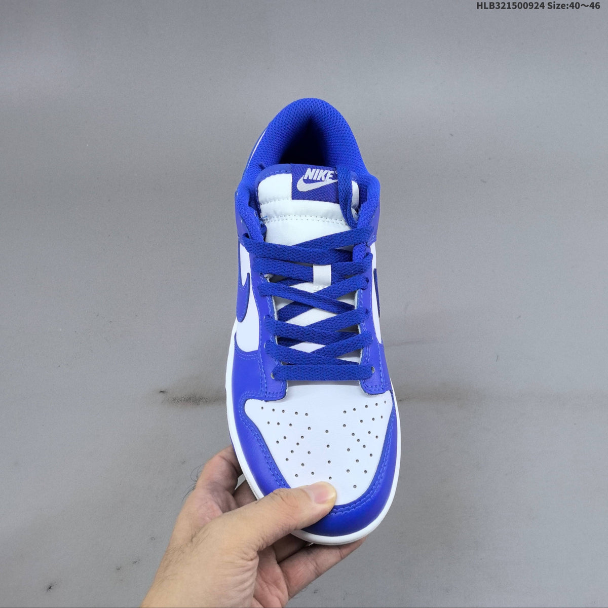 Nike SB Dunk Low Sneakers