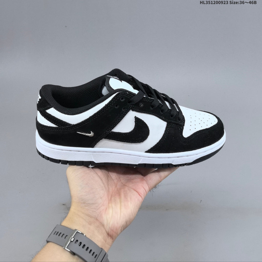 Nike SB Dunk Low Sneakers