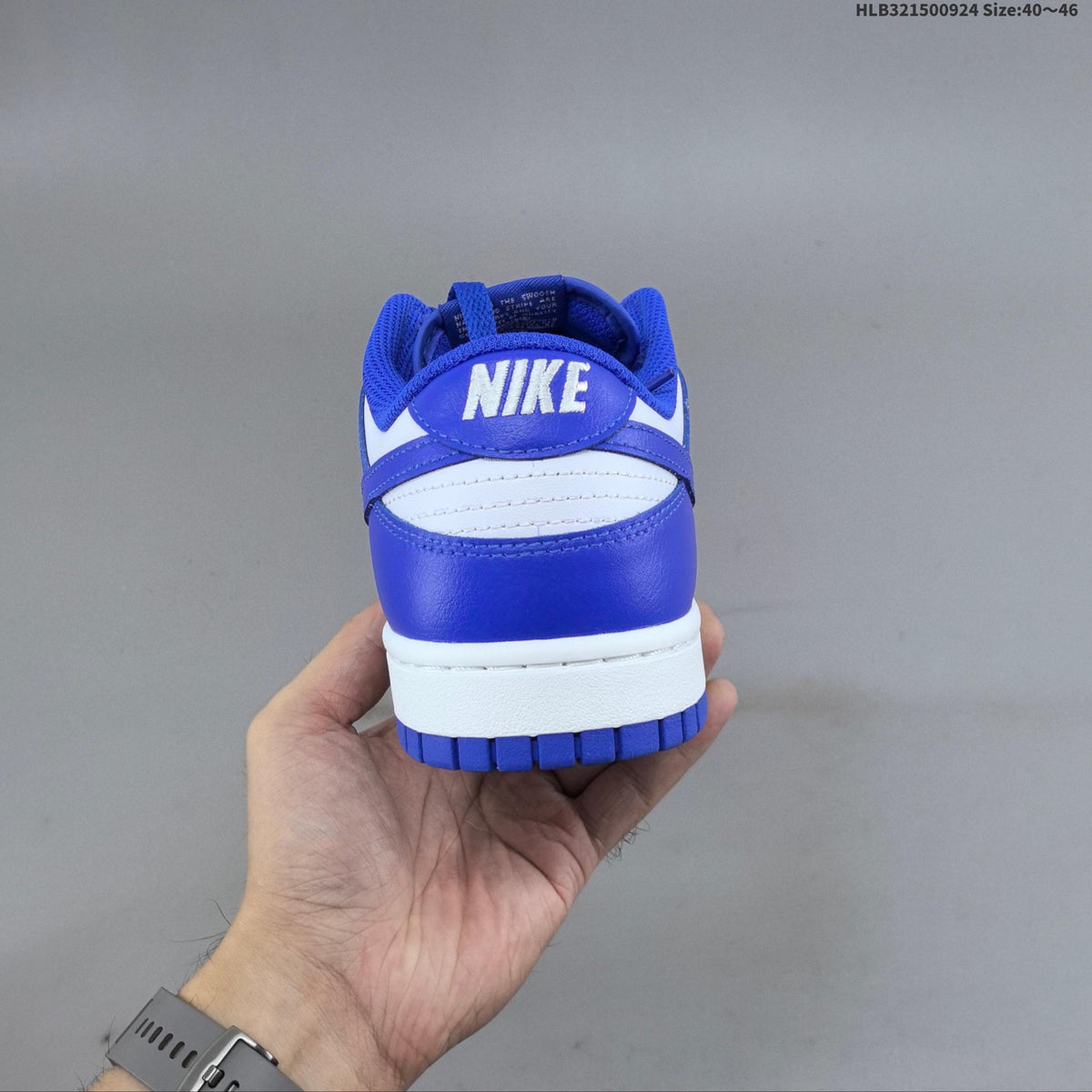 Nike SB Dunk Low Sneakers